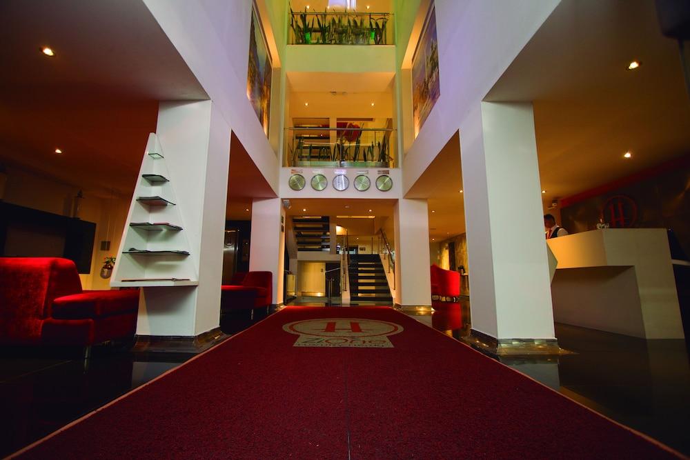 Zi One Luxury Hotel Pereira Exterior photo